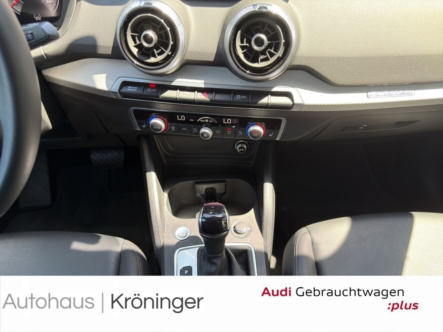 Bild über Audi Q2 advanced 40 TFSI quattro S tronic - für weitere Informationen kontaktieren Sie den Audi Partner