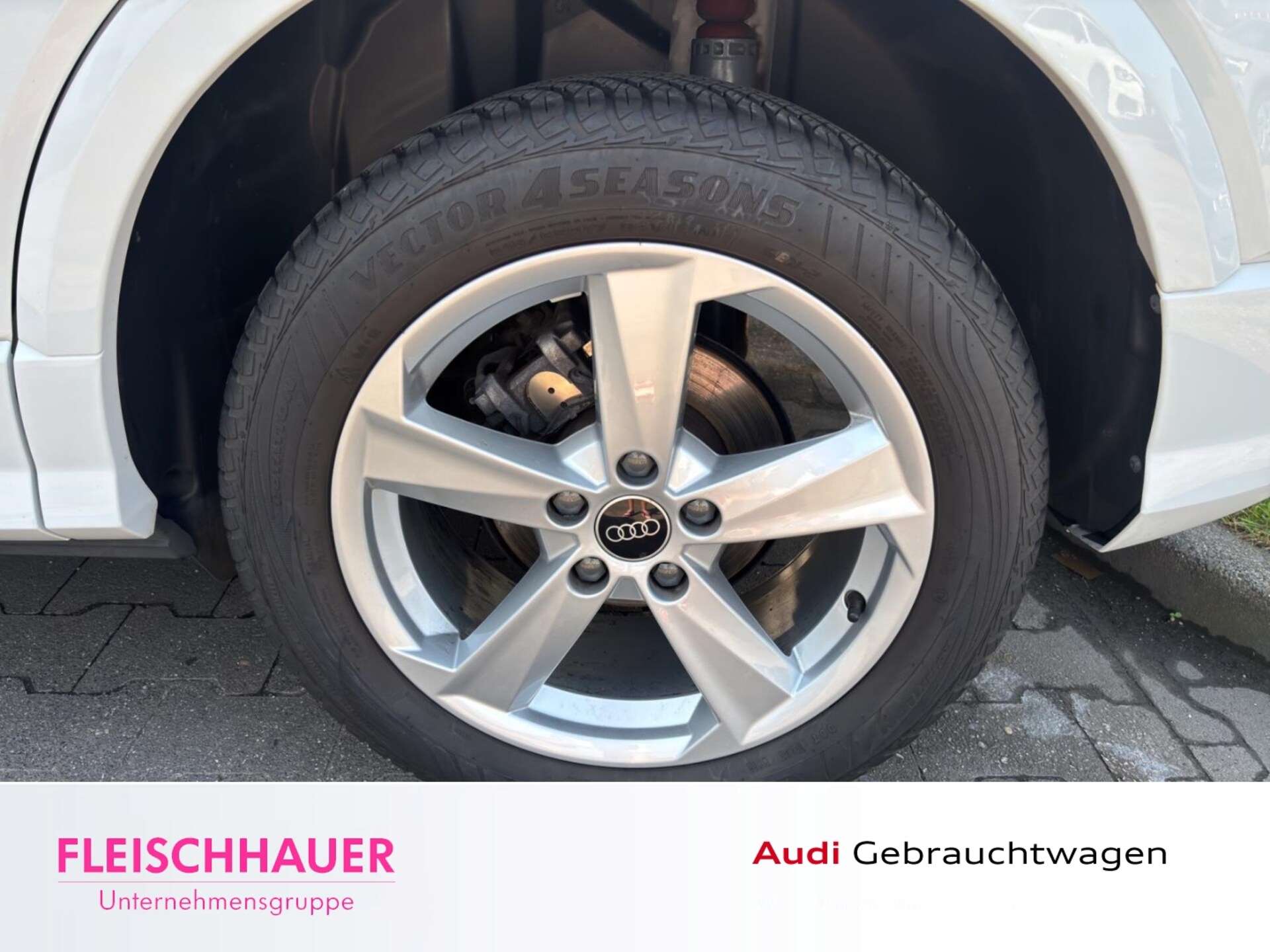 Audi Q2 S line