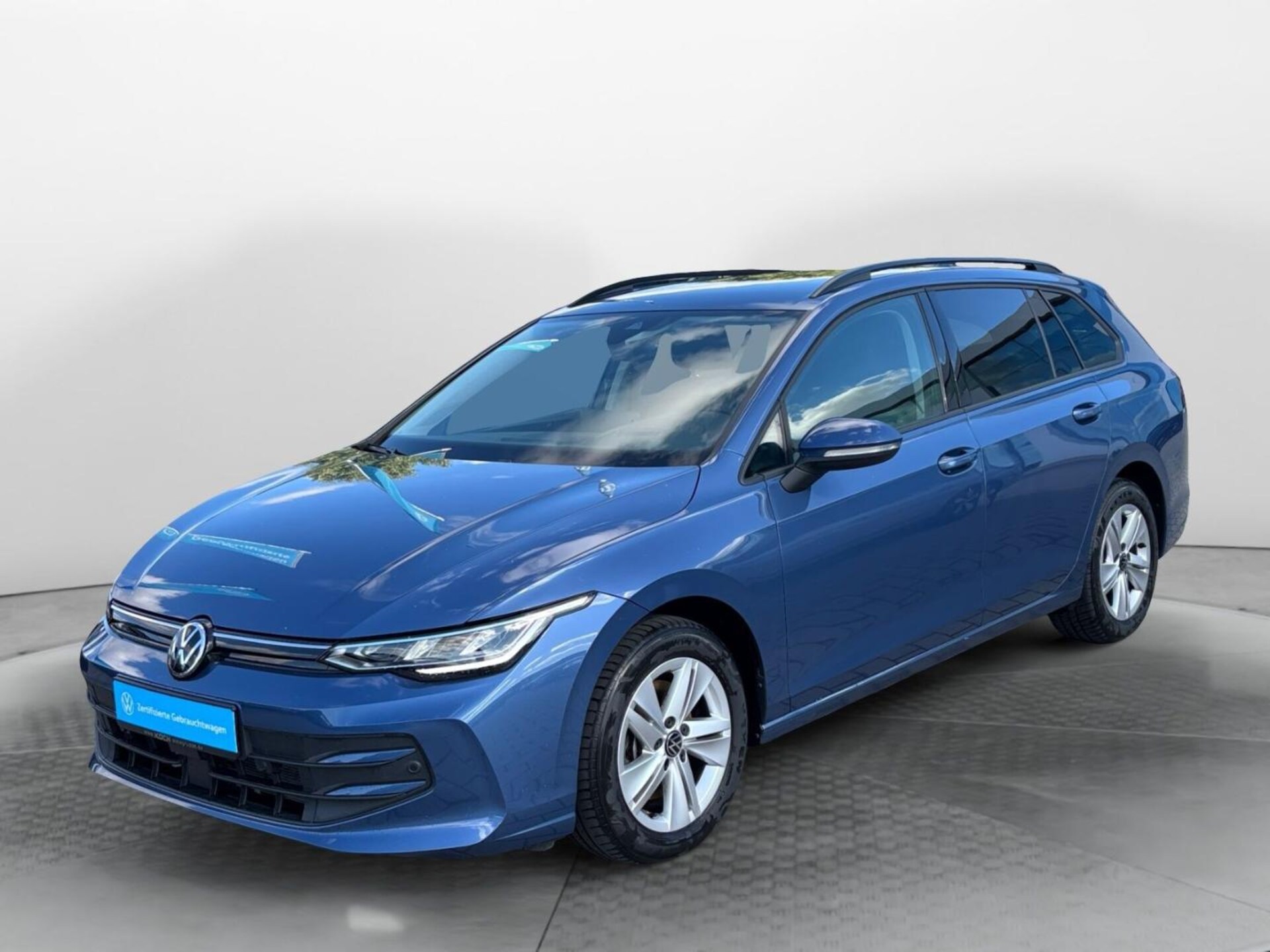 Volkswagen Golf Variant Life
