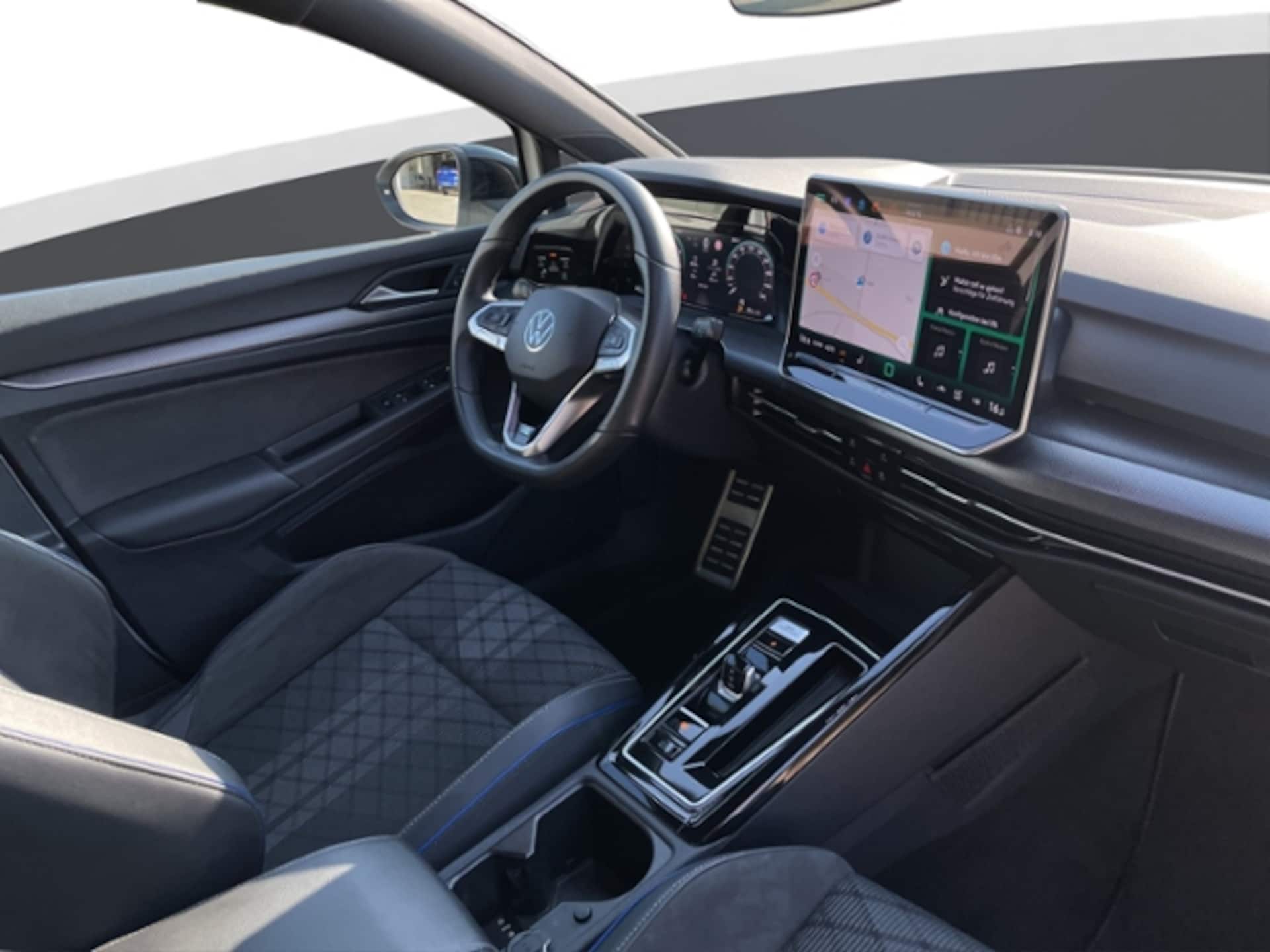 Volkswagen Golf R-Line