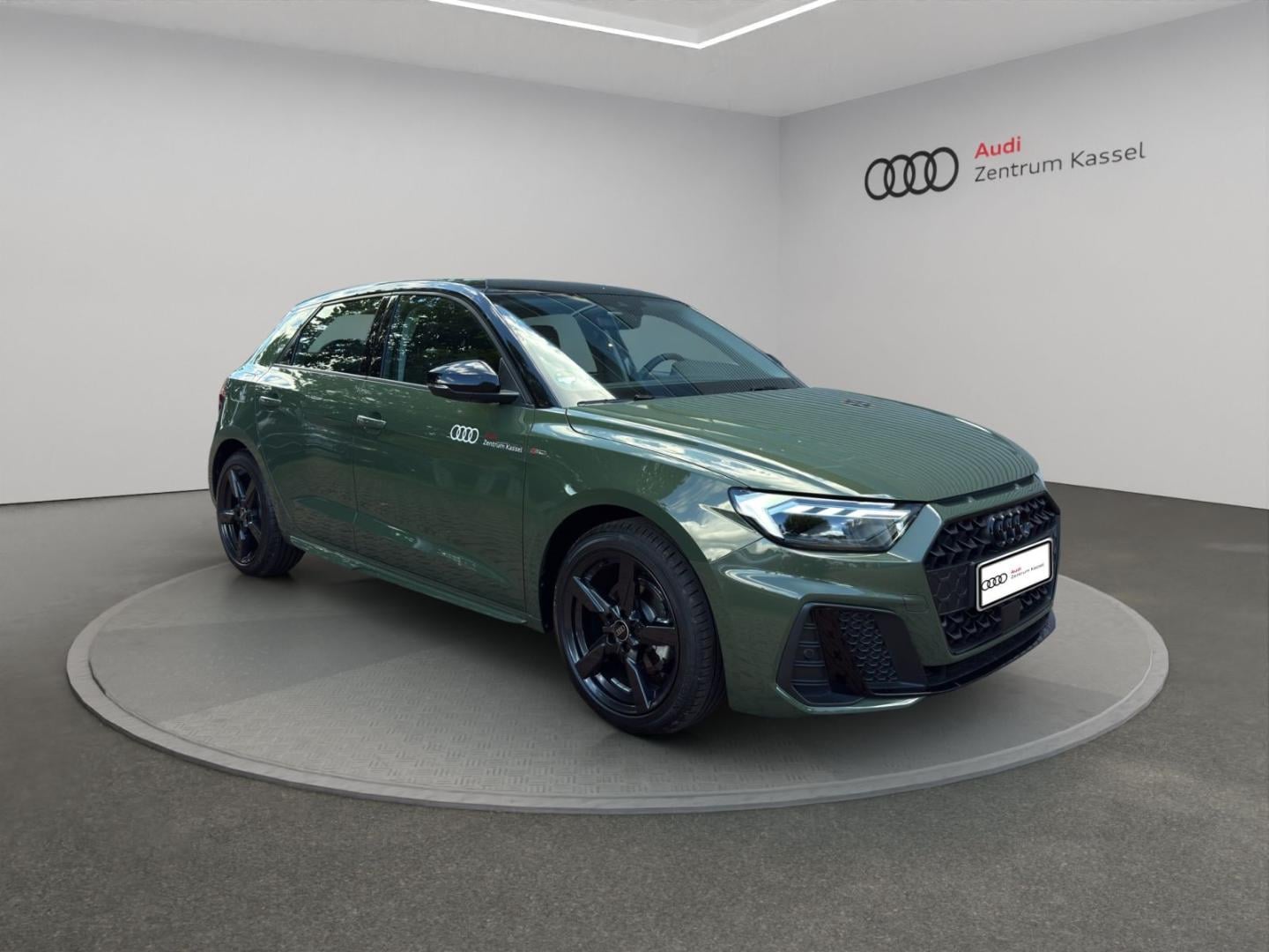 Bild über Audi A1 Sportback S line 30 TFSI S tronic - für weitere Informationen kontaktieren Sie den Audi Partner