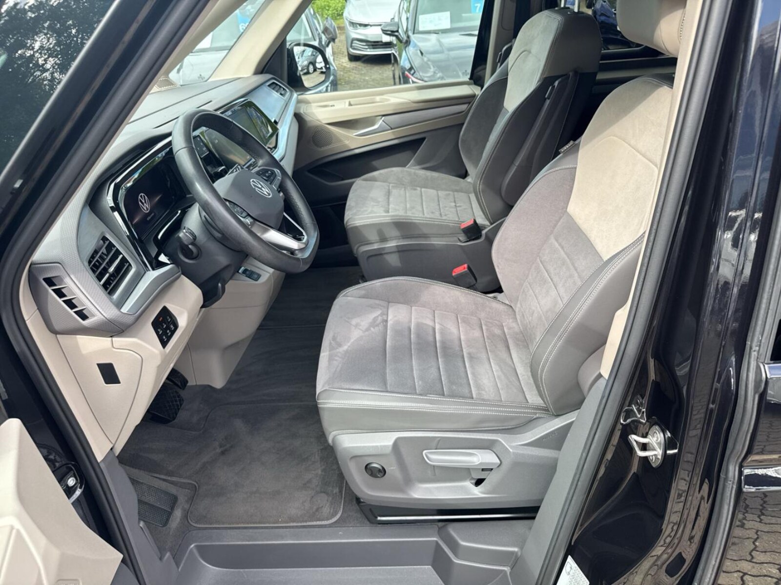 Volkswagen Multivan Langversion – Bild 6