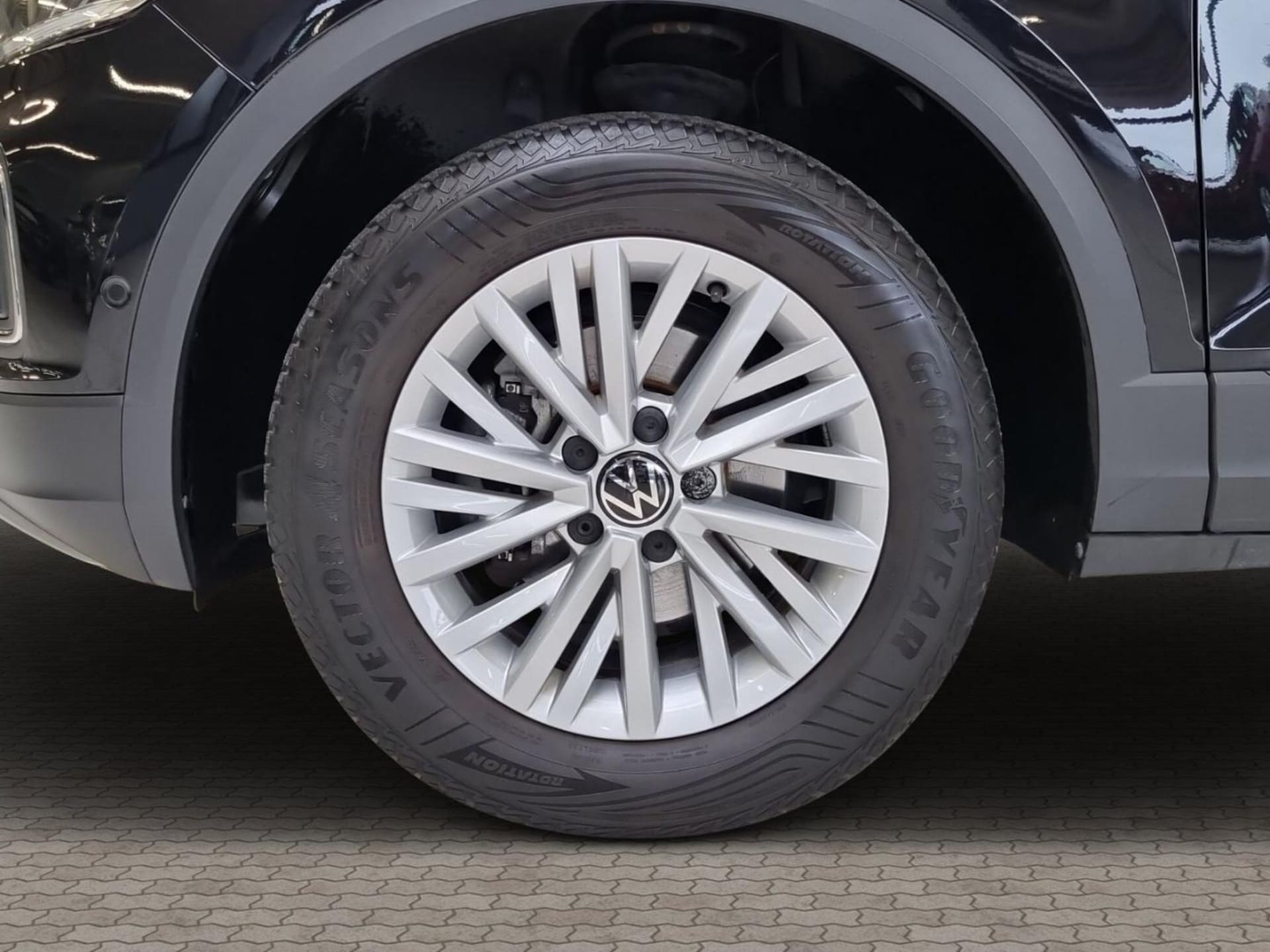 Volkswagen T-Roc Basis-Modell