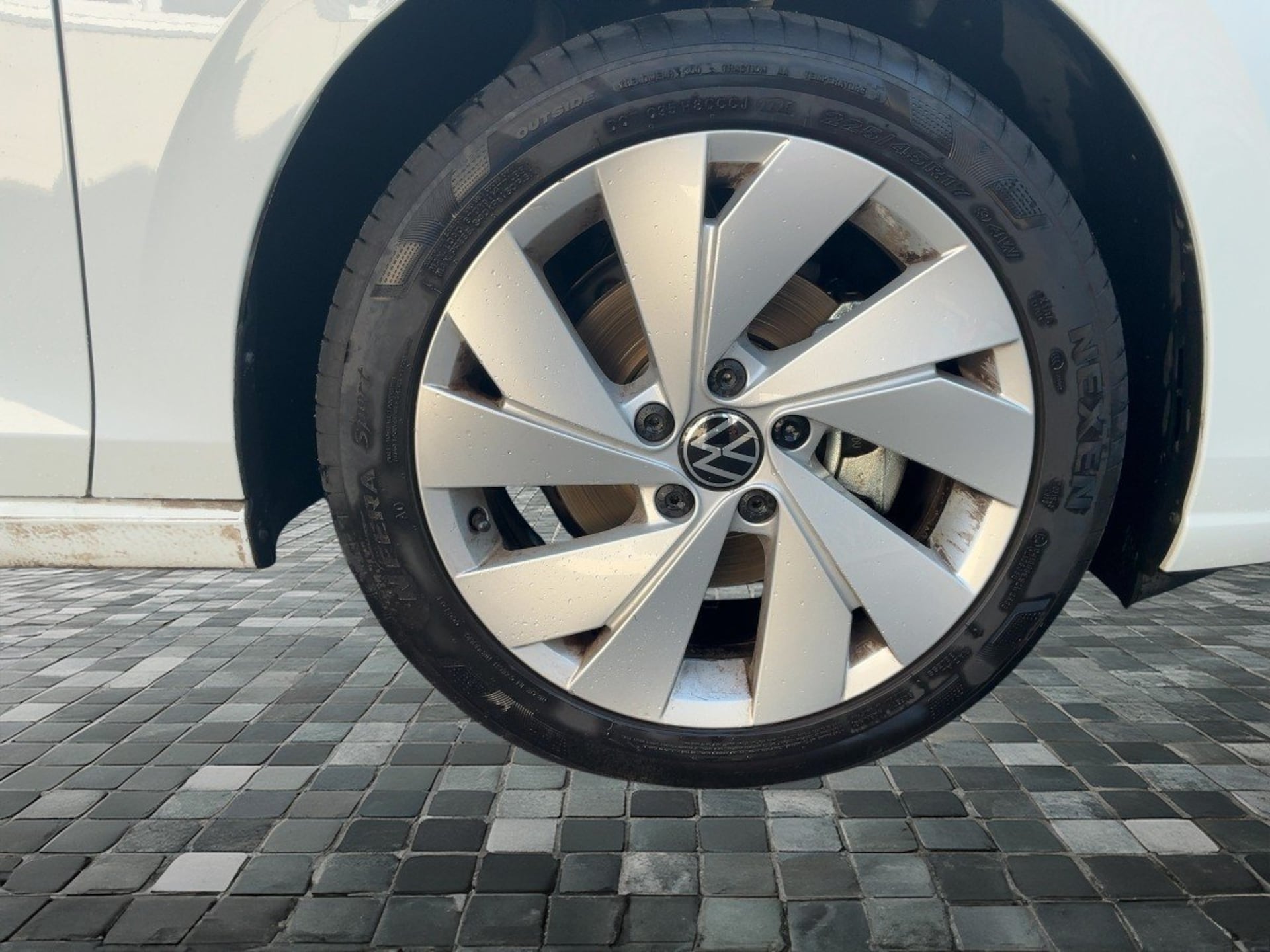 Volkswagen Golf Life