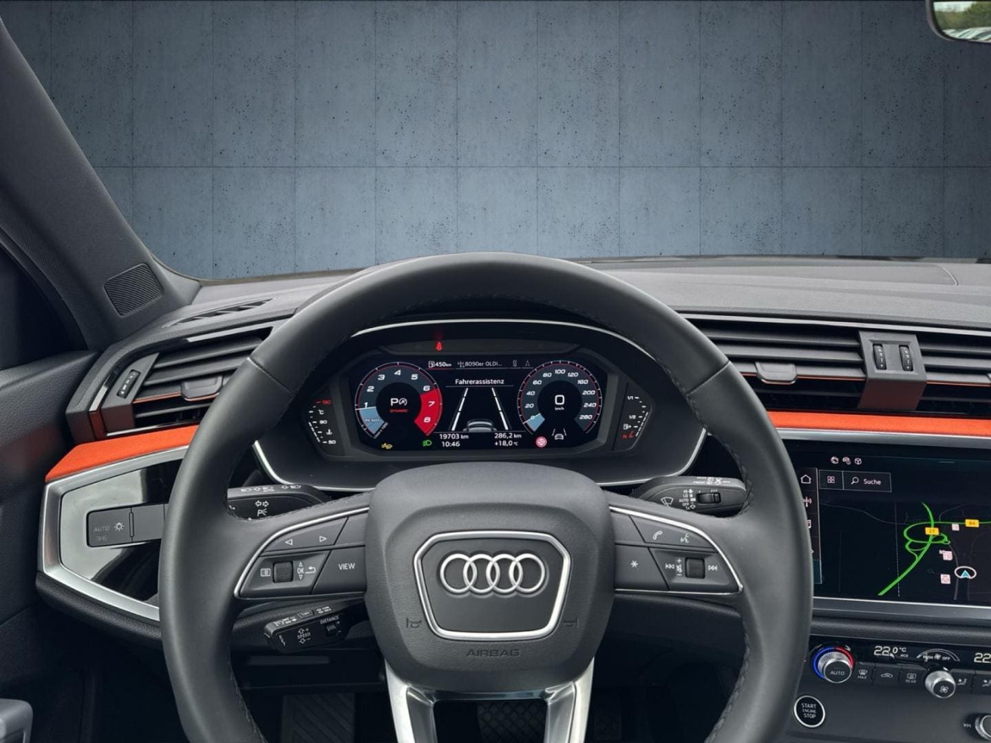 Bild über Audi Q3 Sportback TFSI quattro 140 kW S tronic - für weitere Informationen kontaktieren Sie den Audi Partner