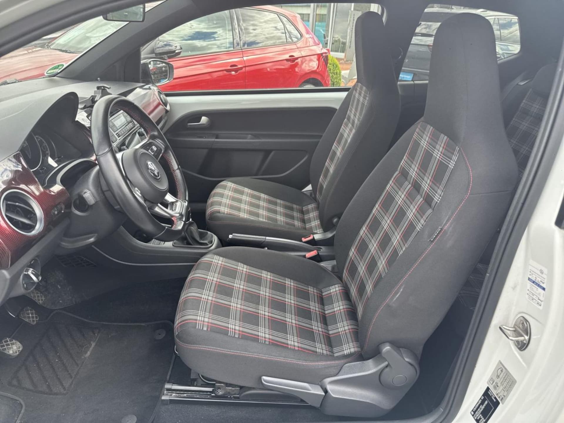 Volkswagen up! GTI