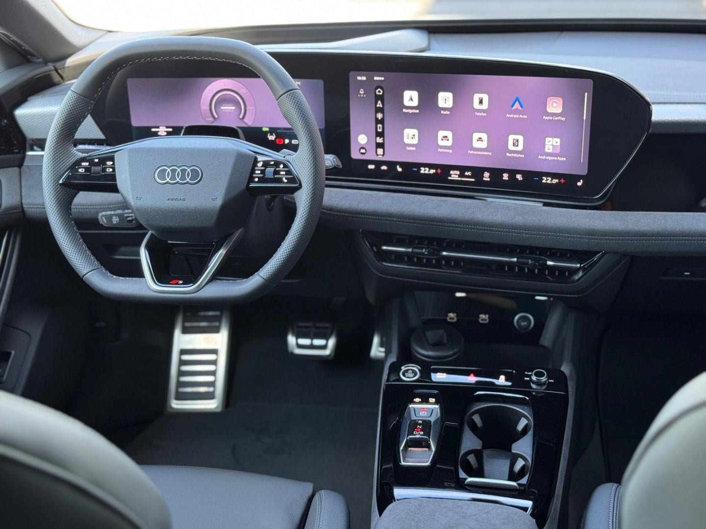 Bild über Audi A6 Avant e-tron S line business e-tron quattro 315 kW - für weitere Informationen kontaktieren Sie den Audi Partner
