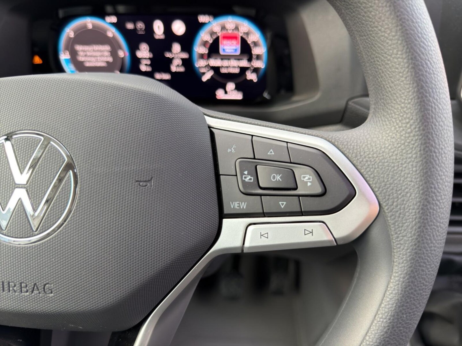 Volkswagen Crafter Kasten mittlerer Radstand – Bild 18