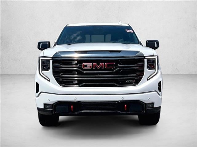 2023 GMC Sierra