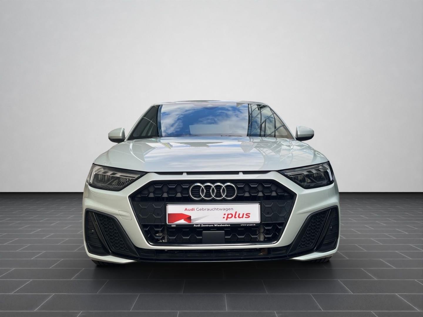 Bild über Audi A1 Sportback S line 35 TFSI S tronic - für weitere Informationen kontaktieren Sie den Audi Partner