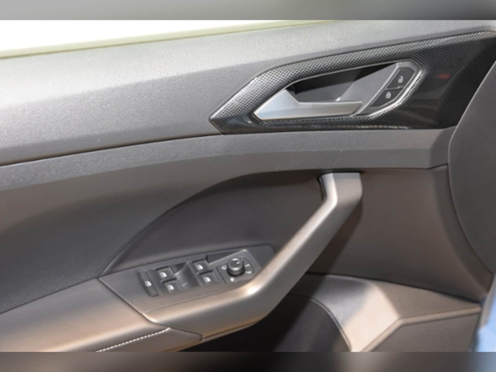Volkswagen T-Cross – Bild 11