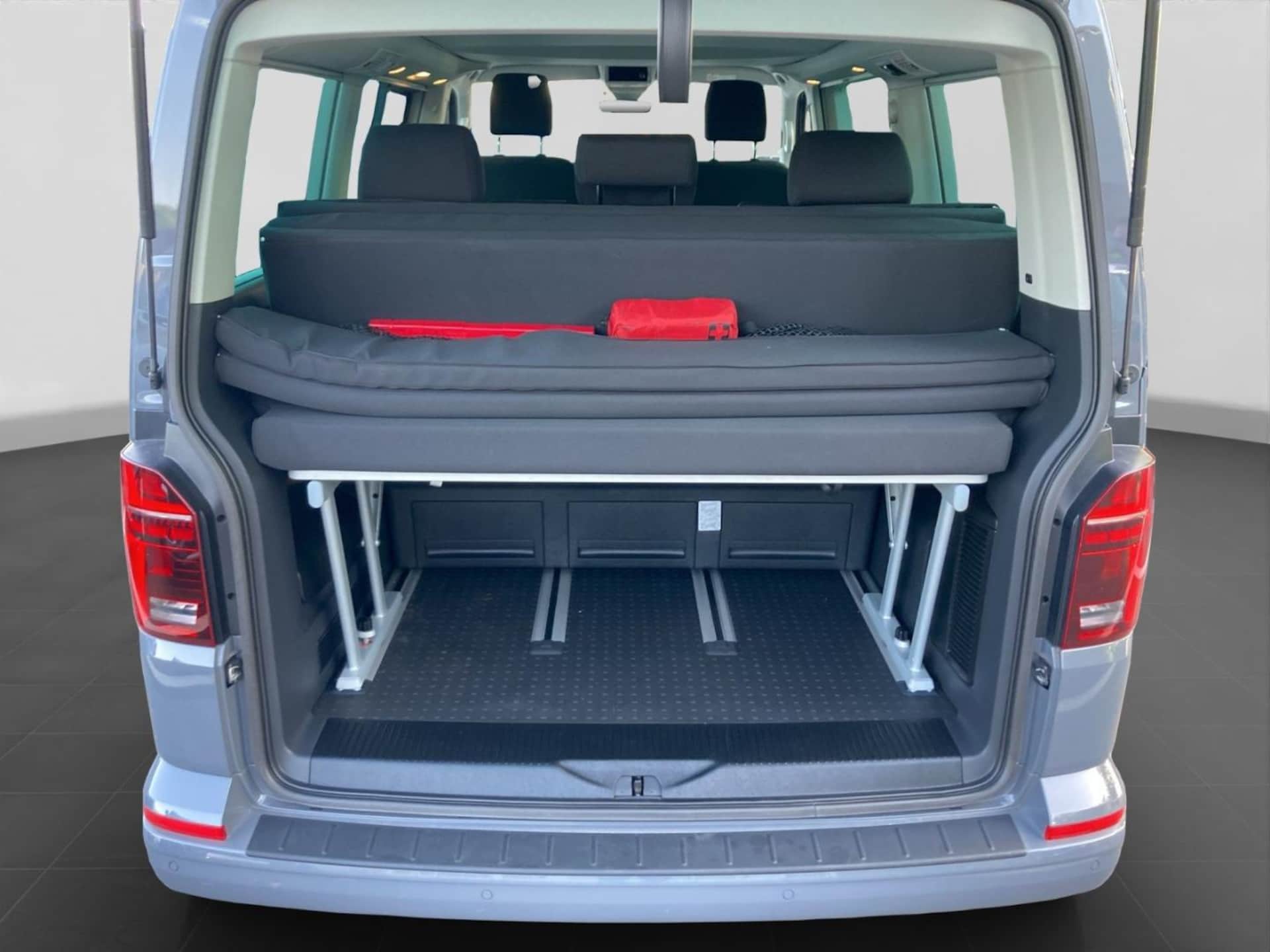 Volkswagen T6.1 California Beach