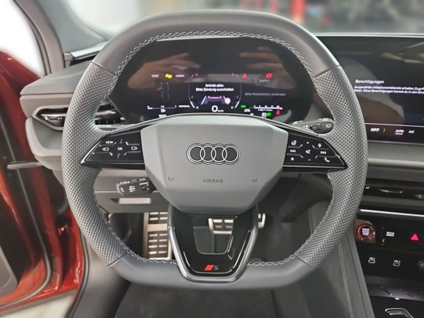 Bild über Audi Q5 SUV TDI quattro 150 kW S tronic - für weitere Informationen kontaktieren Sie den Audi Partner