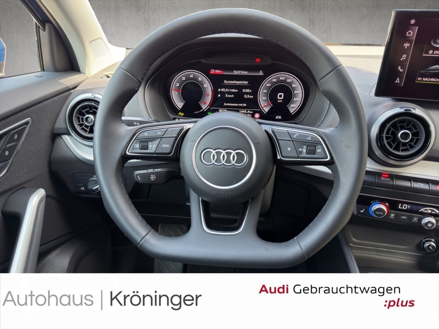Bild über Audi Q2 S line 30 TFSI Schaltgetriebe - für weitere Informationen kontaktieren Sie den Audi Partner