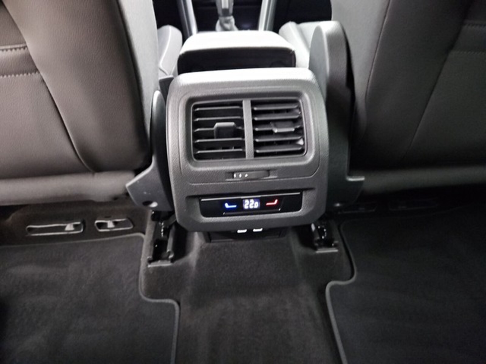 Volkswagen Touran – Bild 11