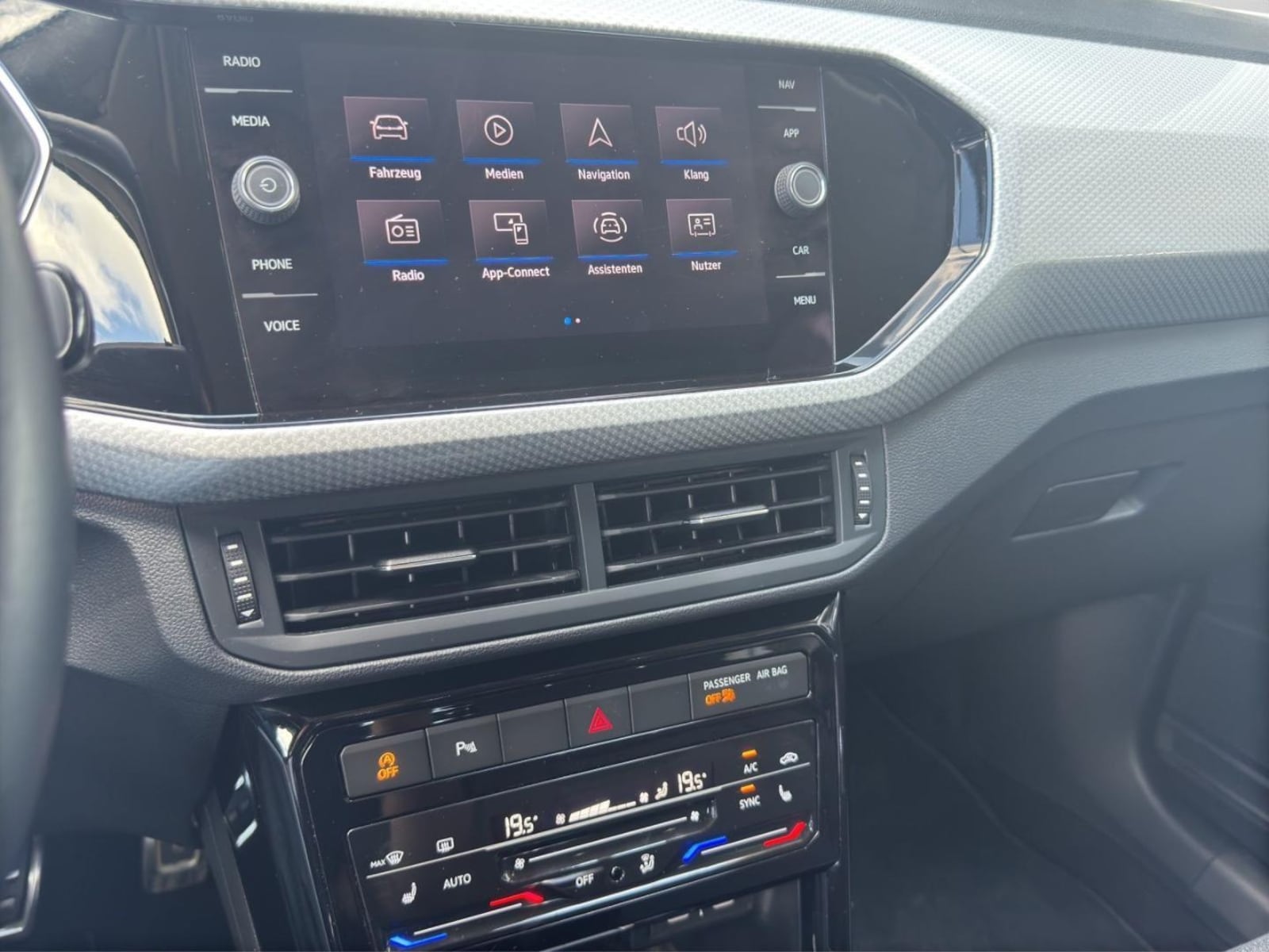 Volkswagen T-Cross – Bild 11