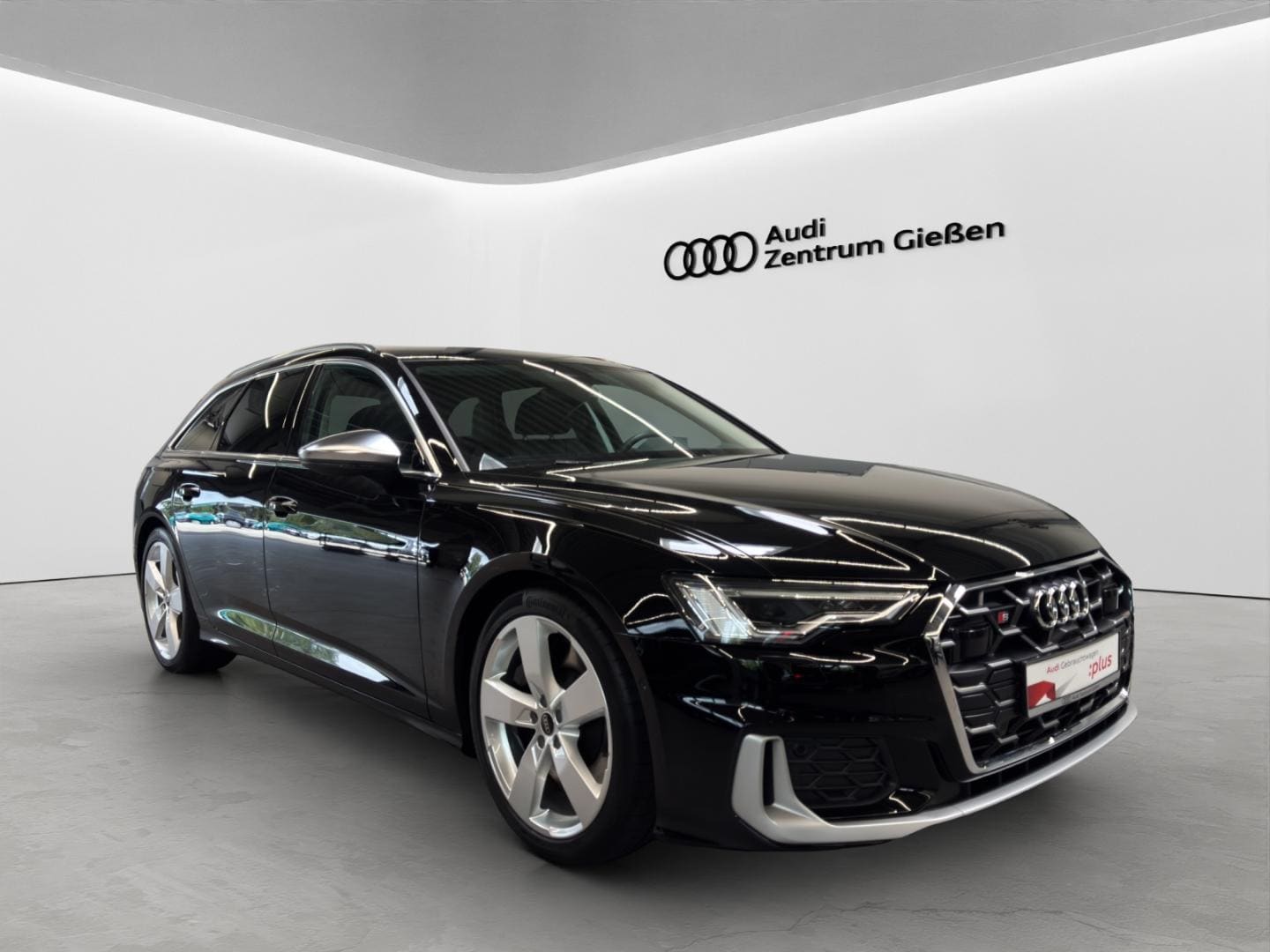 Bild über Audi S6 Avant TDI quattro tiptronic - für weitere Informationen kontaktieren Sie den Audi Partner