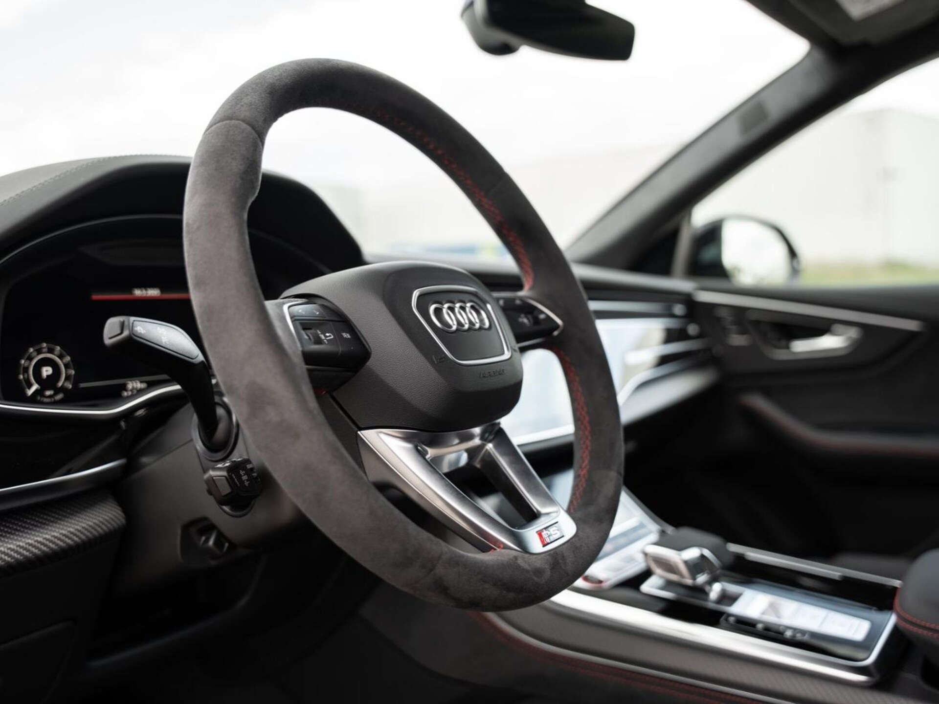 Audi RS Q8 SUV