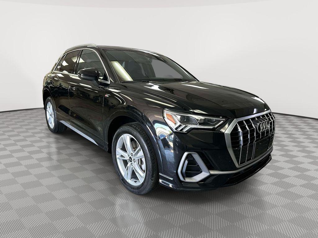 2023 Audi Q3 45 TFSI S Line Premium quattro's photo