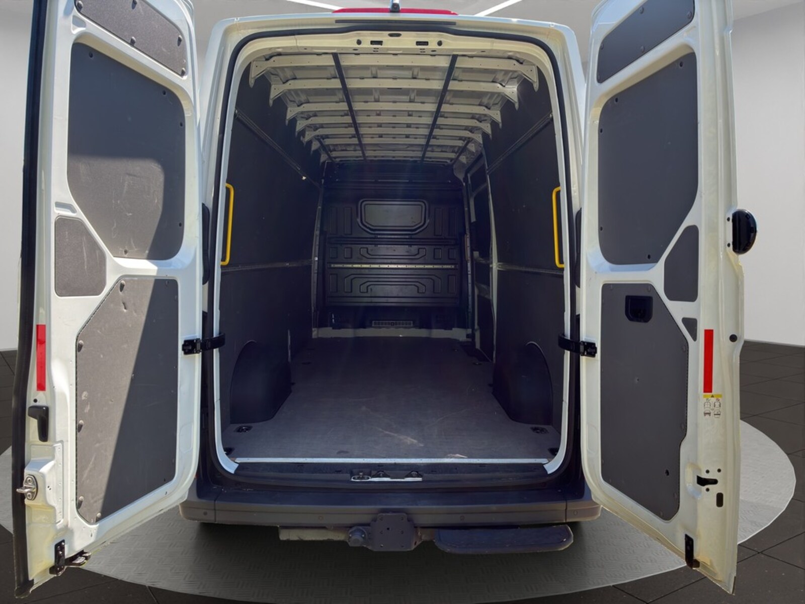 Volkswagen Crafter Kasten langer Radstand – Bild 10