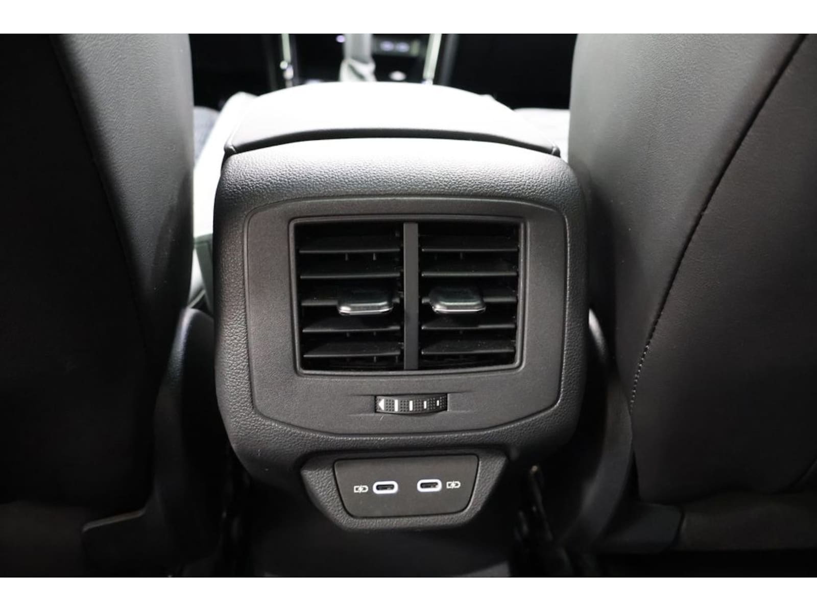Volkswagen T-Roc – Bild 13