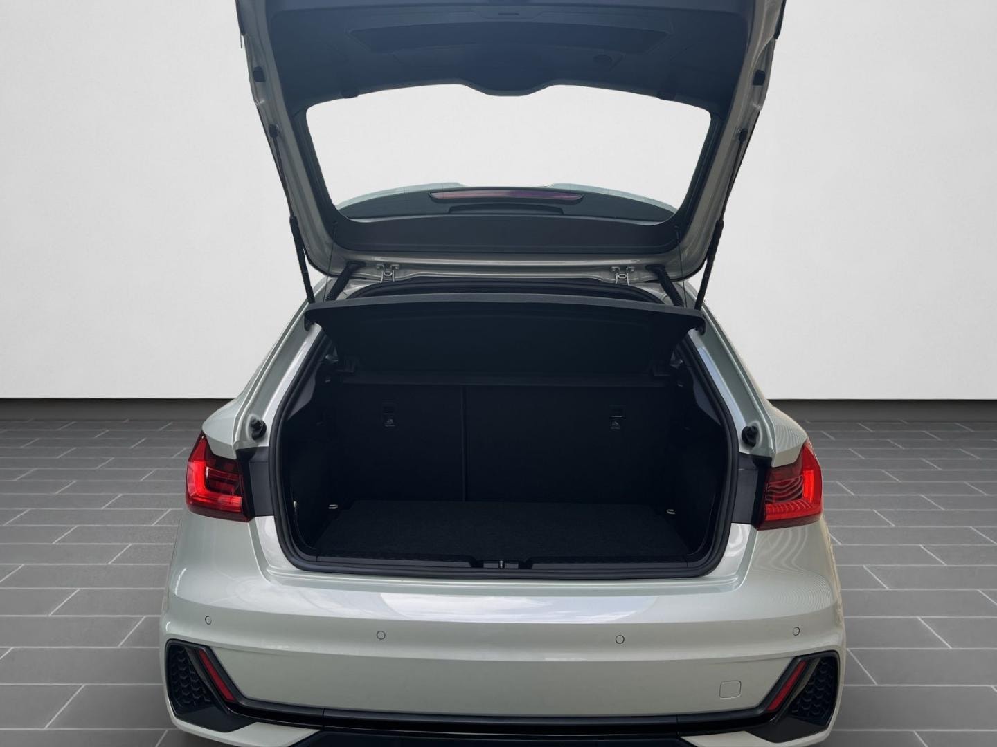 Bild über Audi A1 Sportback S line 35 TFSI S tronic - für weitere Informationen kontaktieren Sie den Audi Partner