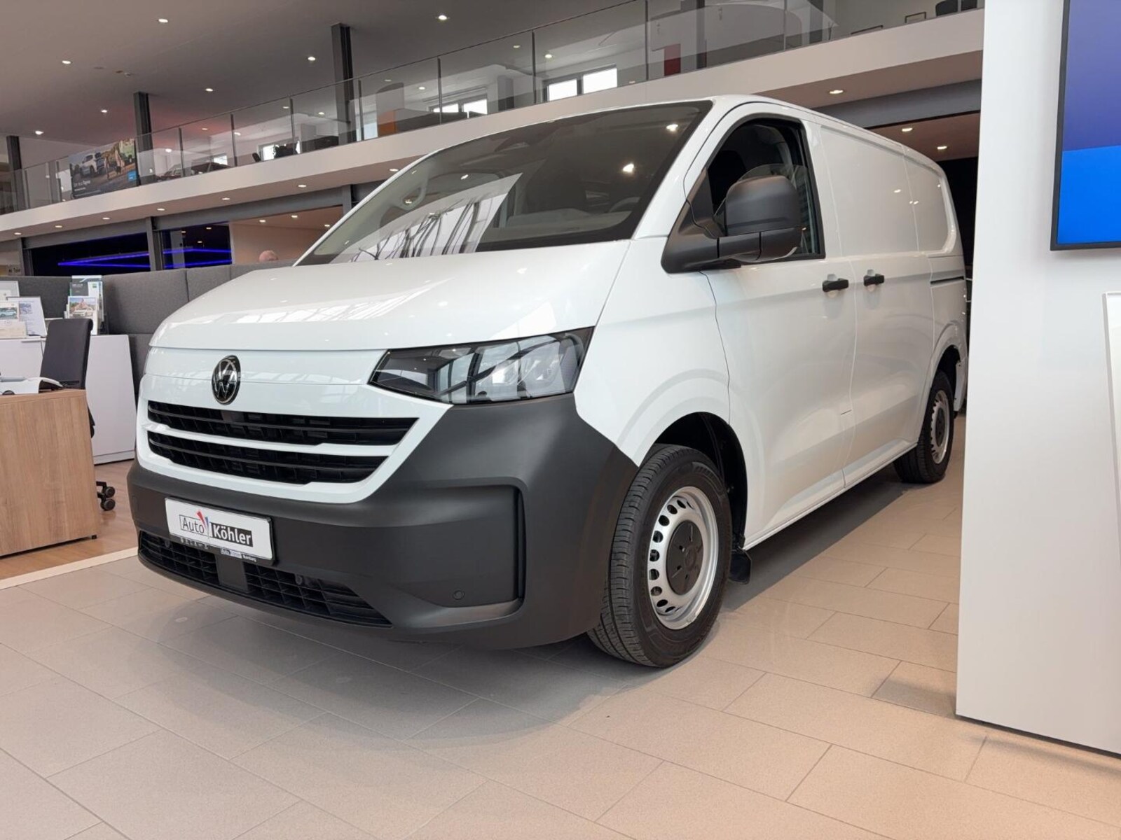 Volkswagen Transporter Kasten kurzer Radstand – Bild 2