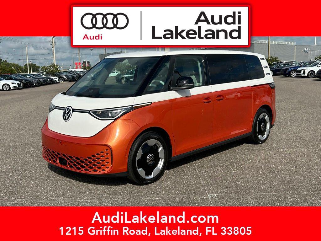 2025 Volkswagen ID. Buzz Pro S Plus Two-Tone's photo