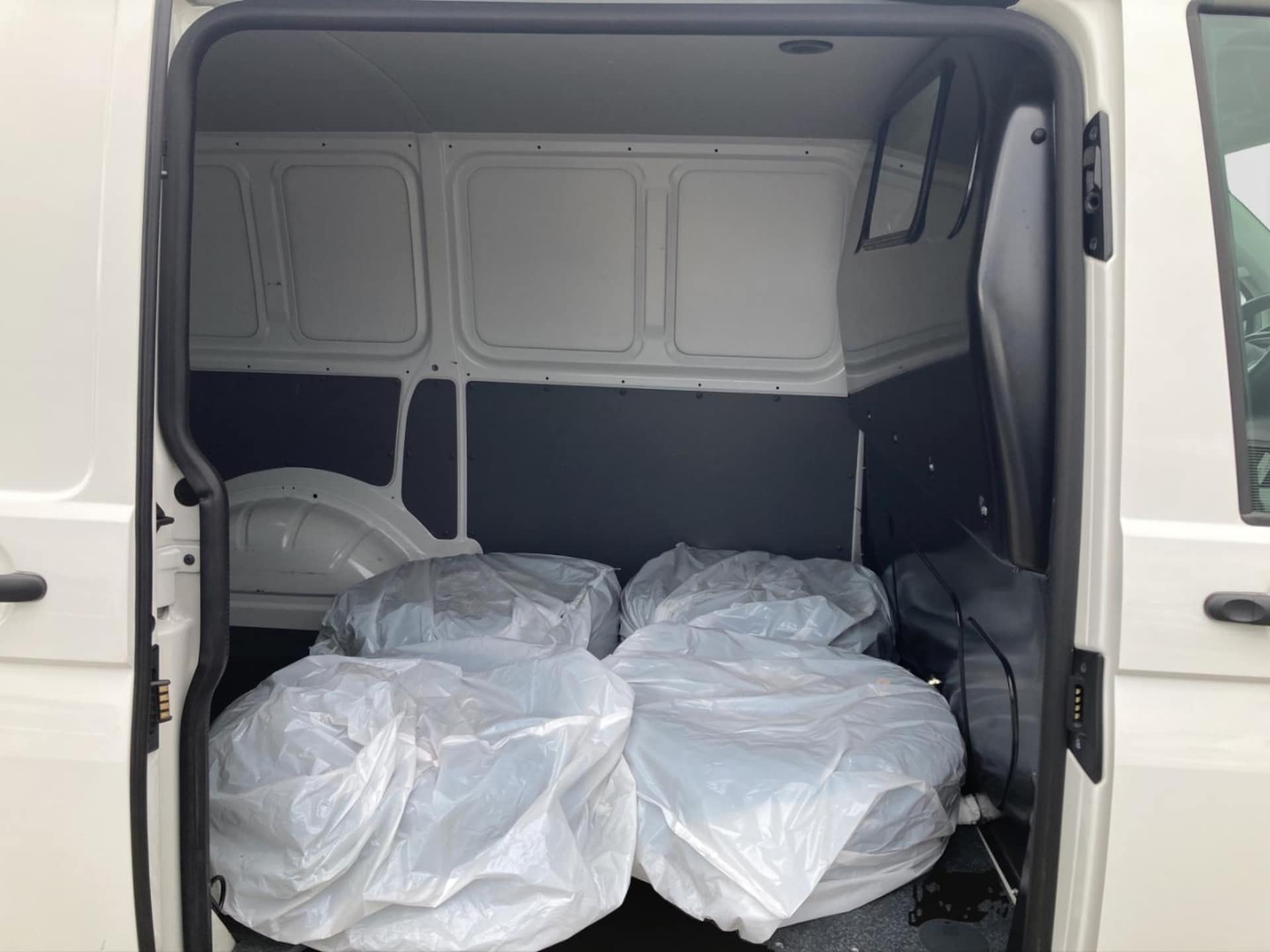 Volkswagen T6.1 Transporter Kasten kurzer Radstand