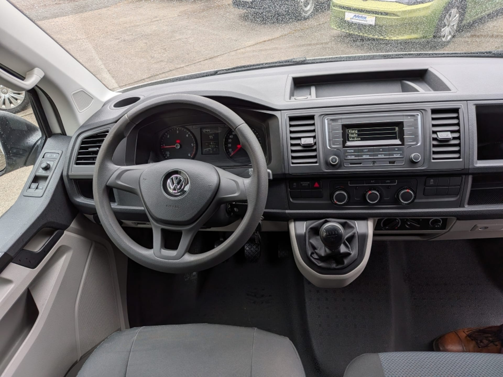 Volkswagen T6 Transporter Kasten langer Radstand