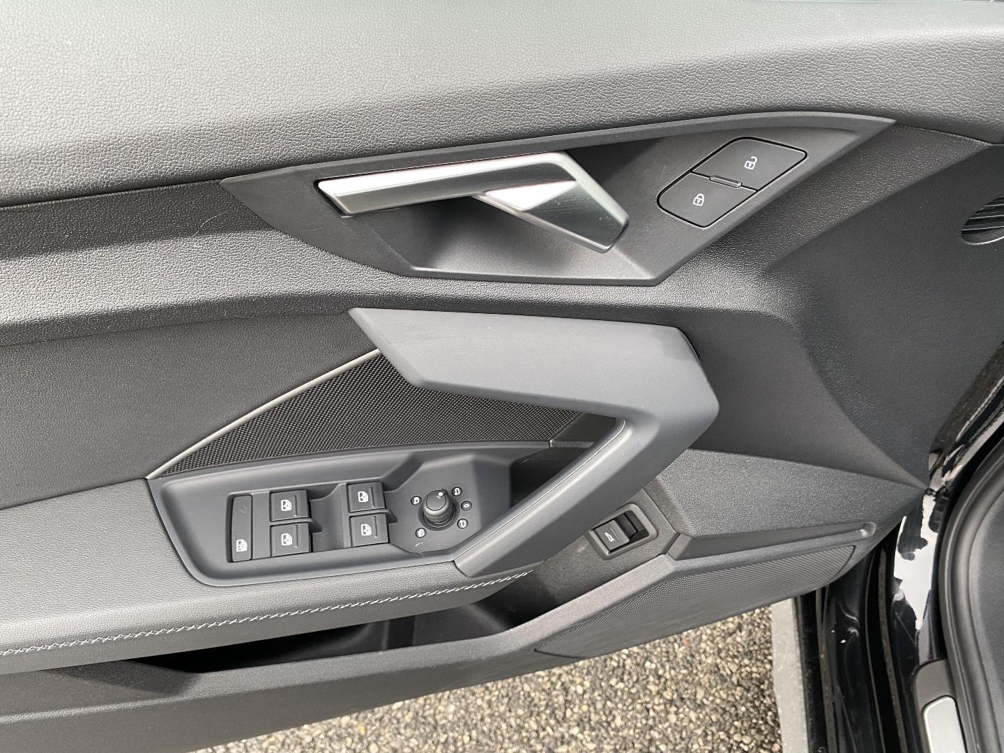 Image about Audi A3 Sportback S line 35 TDI 110 kW (150 ch) S tronic