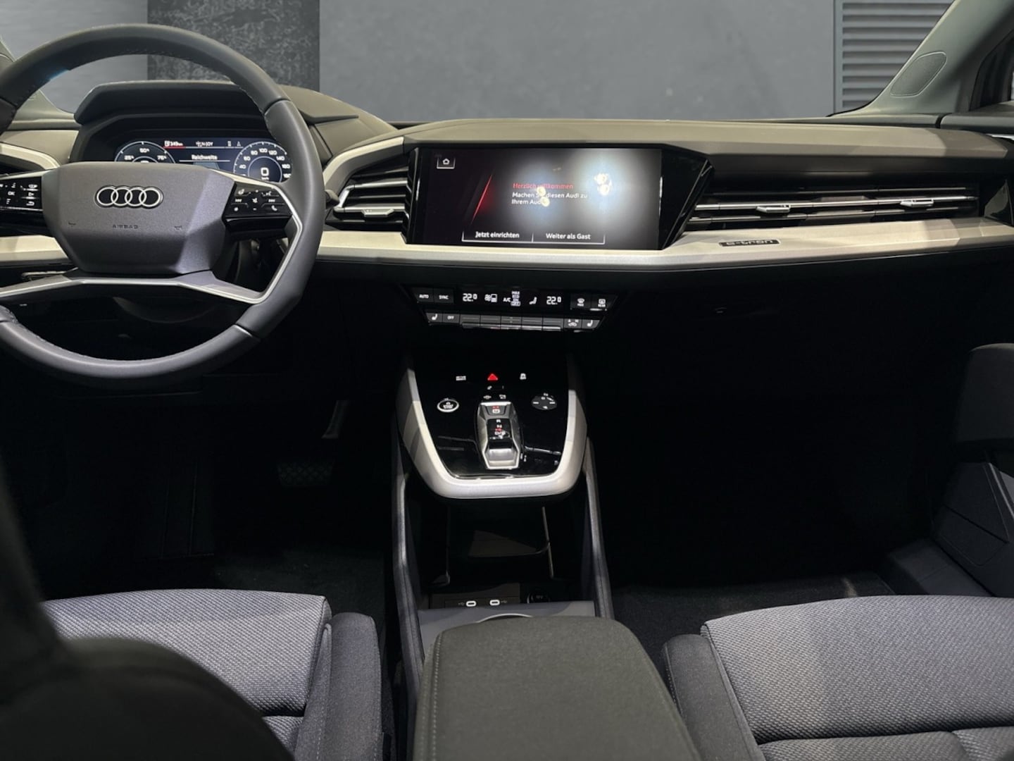 Bild über Audi Q4 e-tron 45 e-tron - für weitere Informationen kontaktieren Sie den Audi Partner