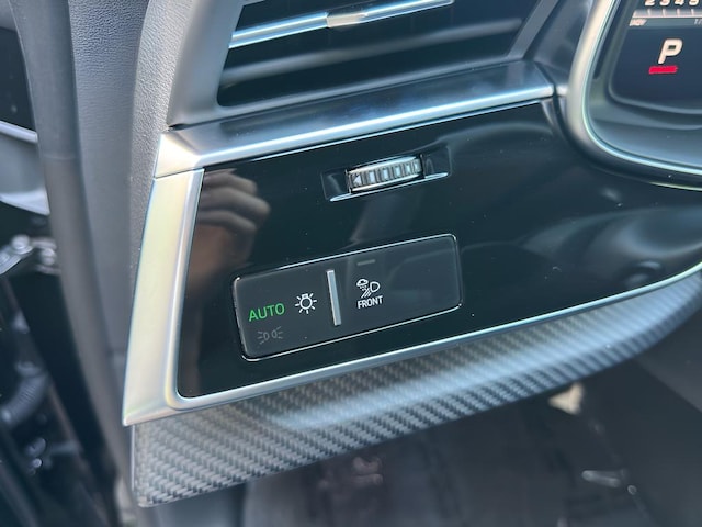 2026 Audi SQ8 Prestige - Photo 12