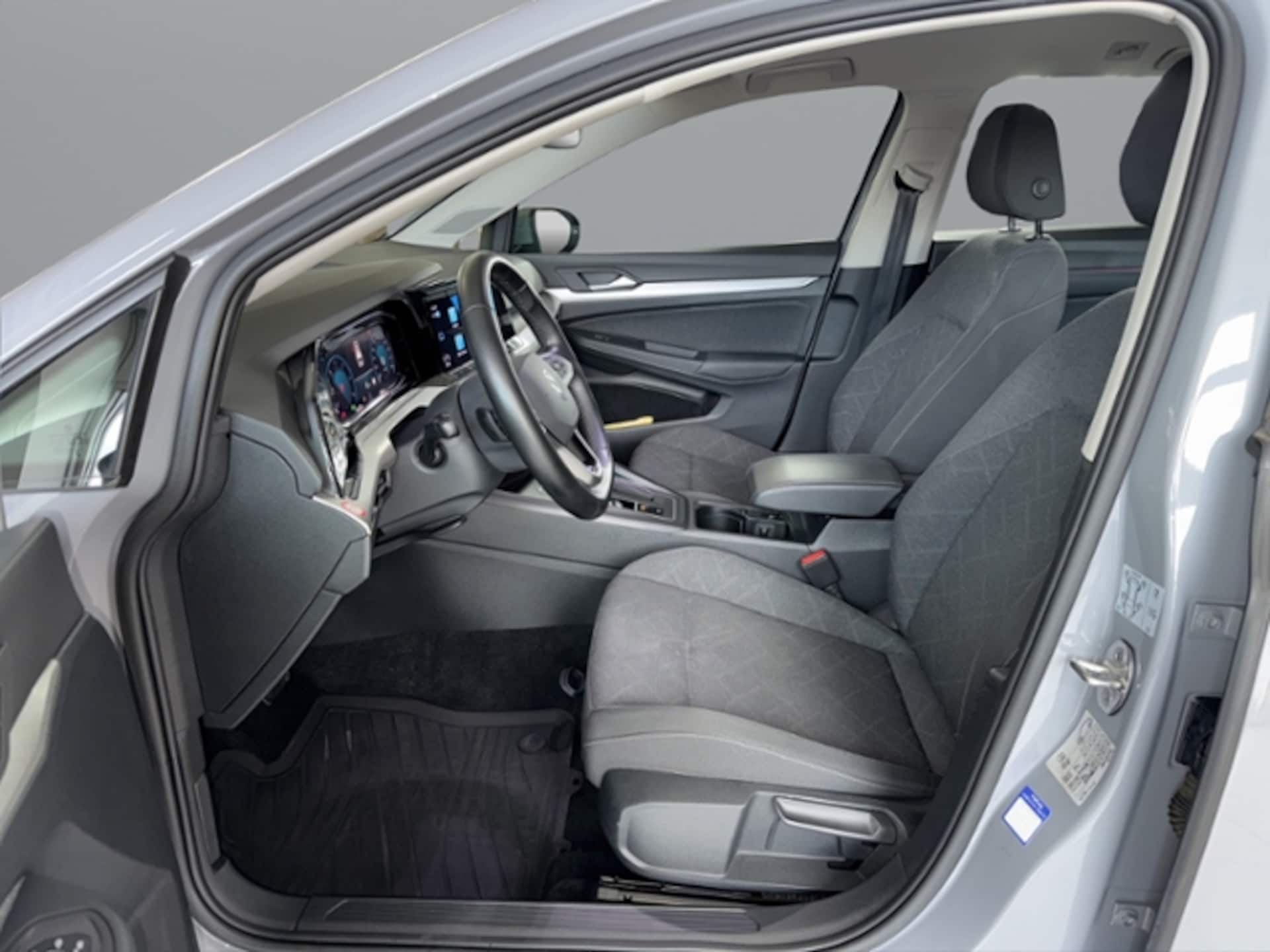 Volkswagen Golf Variant Life