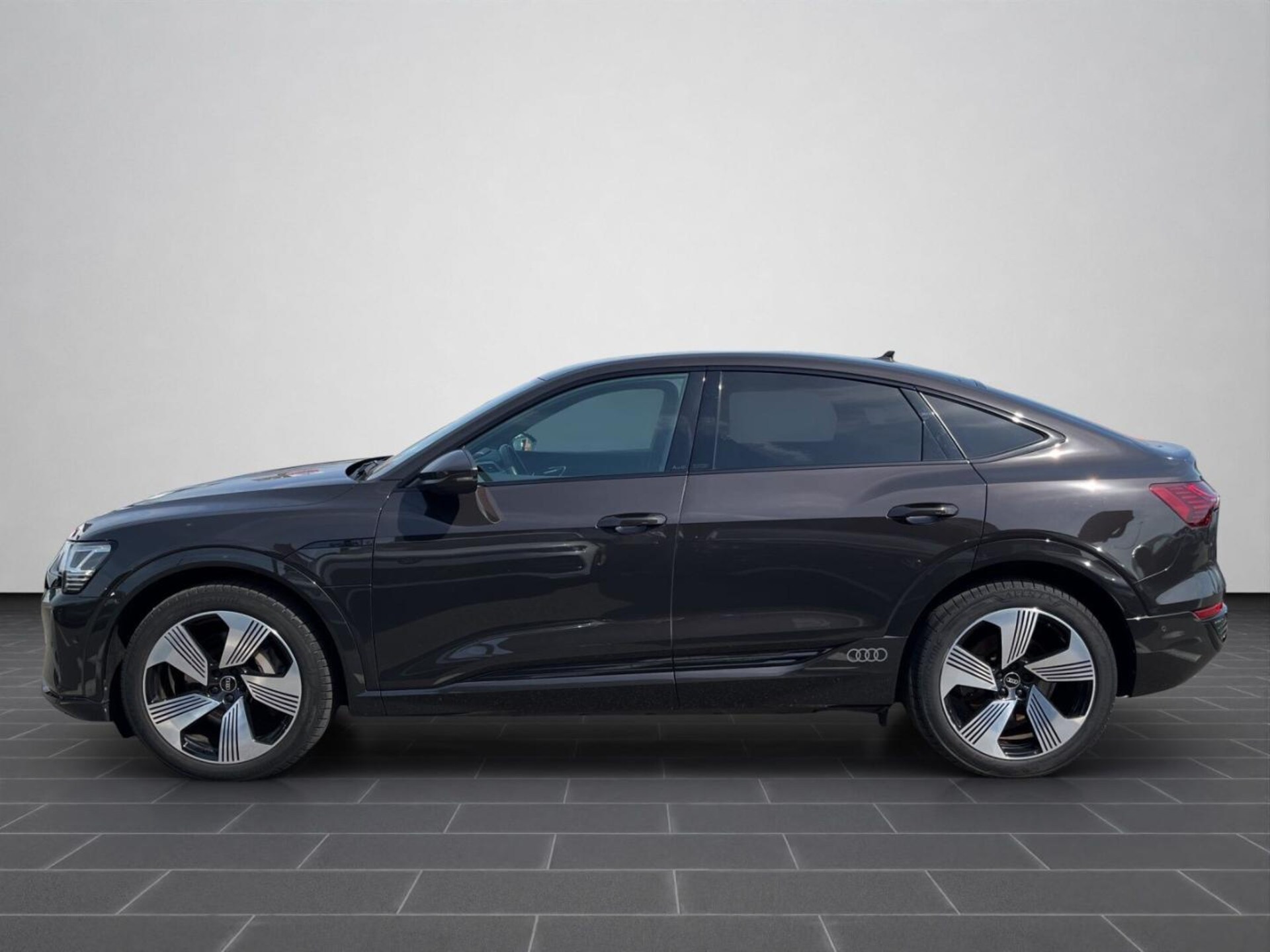 Audi Q8 Sportback e-tron Advanced