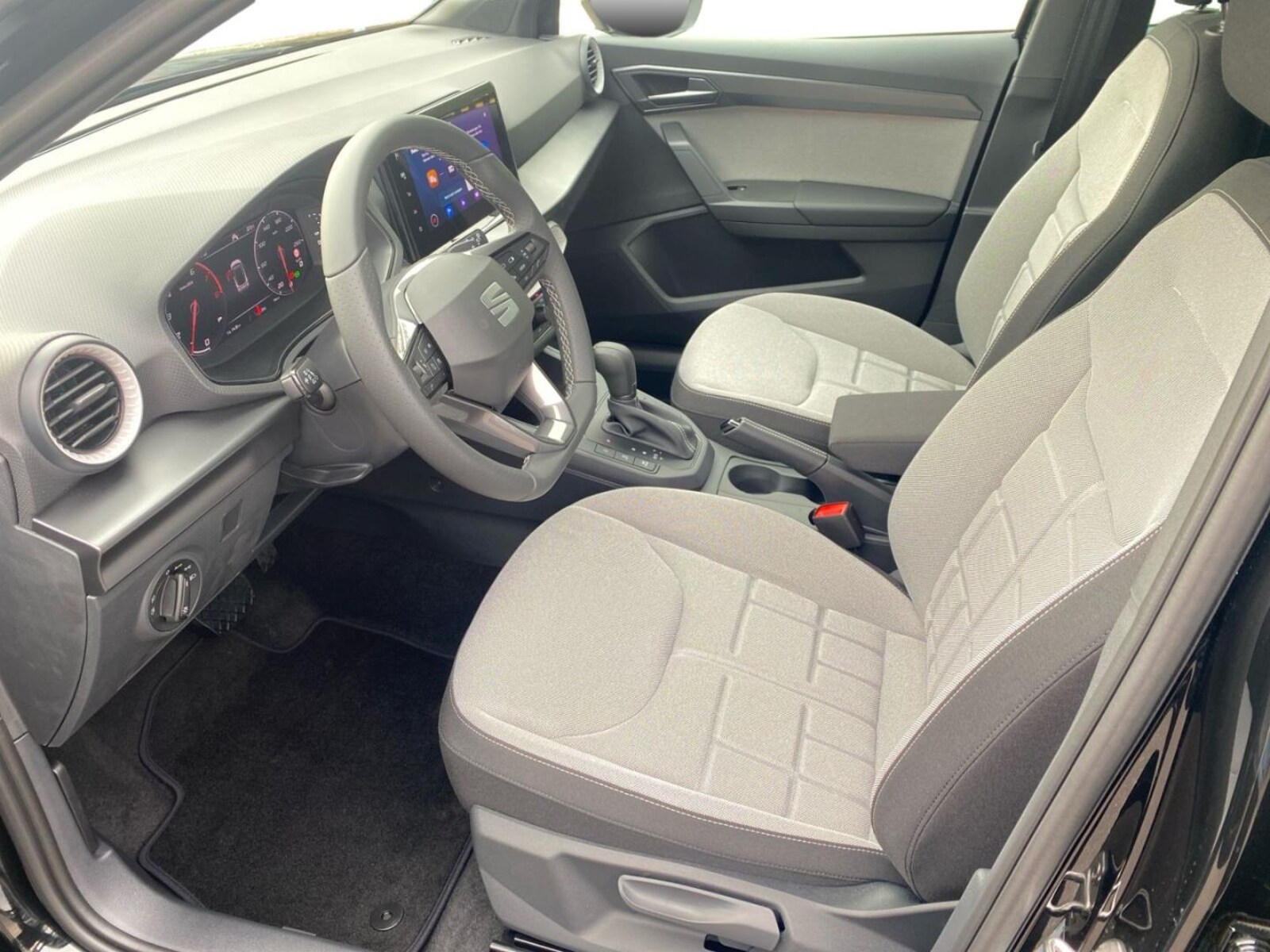 SEAT Arona – Bild 8
