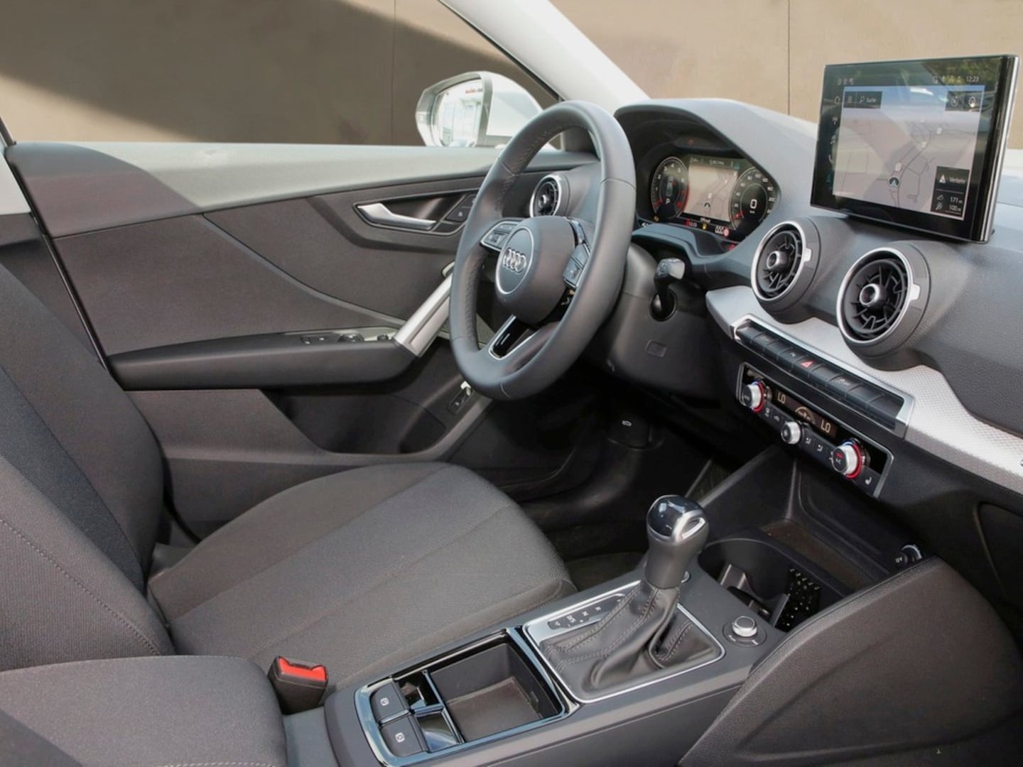 Bild über Audi Q2 40 TFSI quattro S tronic - für weitere Informationen kontaktieren Sie den Audi Partner