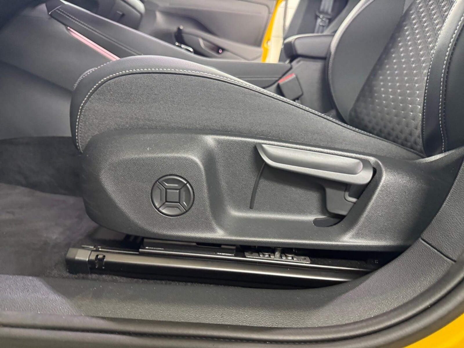 Volkswagen T-Roc – Bild 8