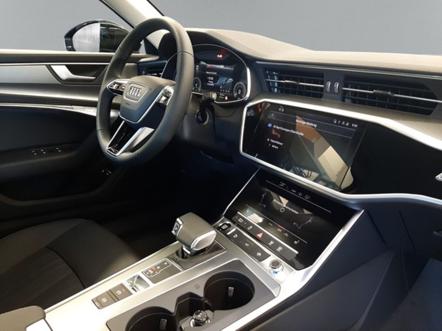Bild über Audi A6 Avant TFSI e advanced 50 TFSI e quattro S tronic - für weitere Informationen kontaktieren Sie den Audi Partner