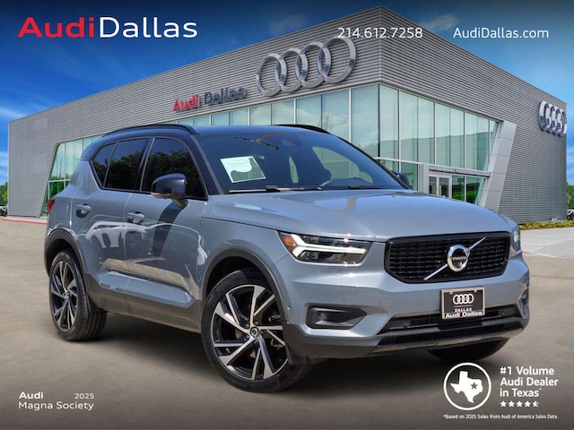 2022 Volvo XC40