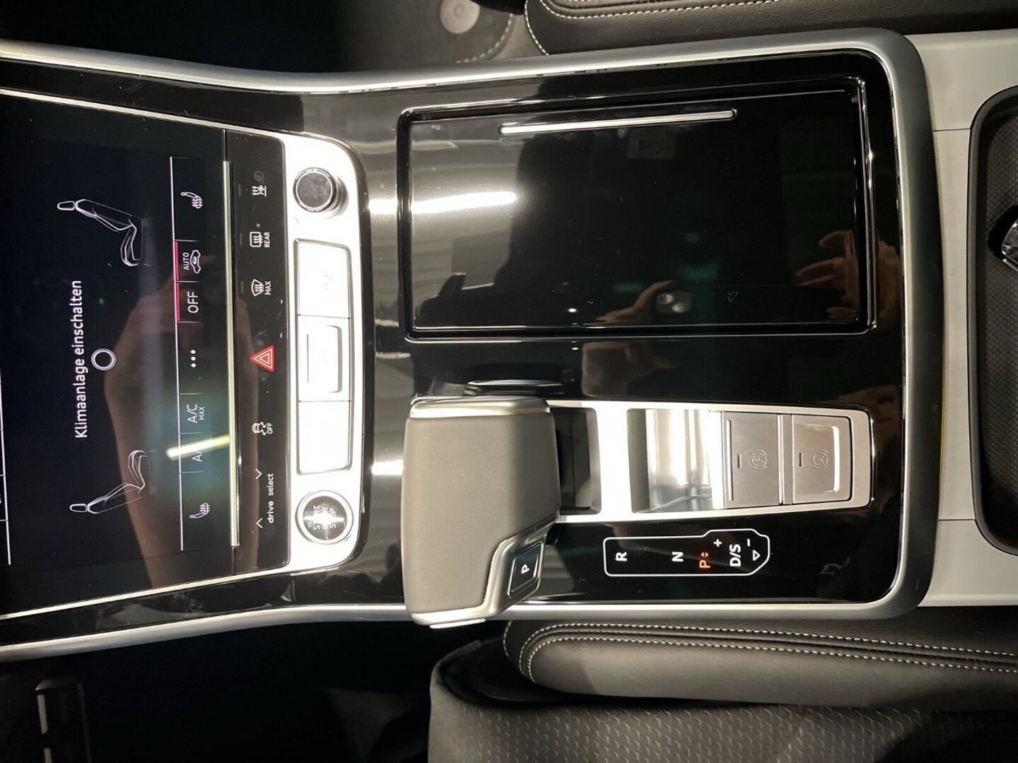 Bild über Audi Q7 SUV S line business TDI quattro 210 kW tiptronic - für weitere Informationen kontaktieren Sie den Audi Partner