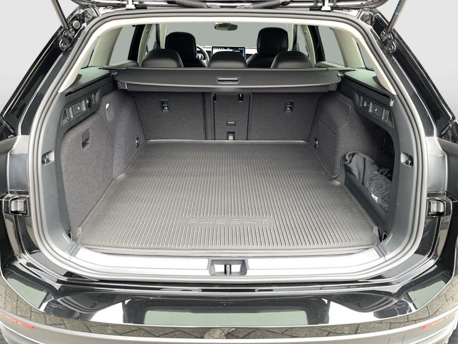 Volkswagen Passat – Bild 14