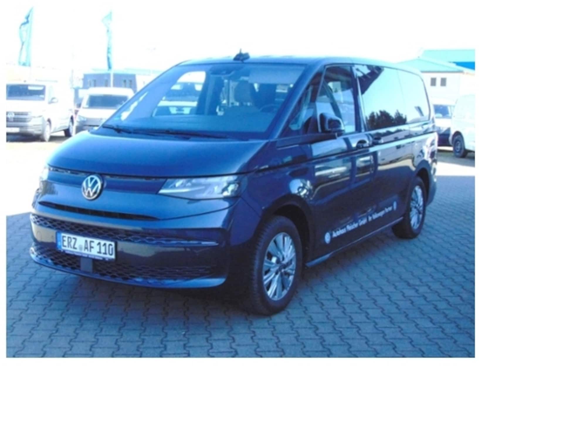 Volkswagen Multivan Langversion Basis-Modell