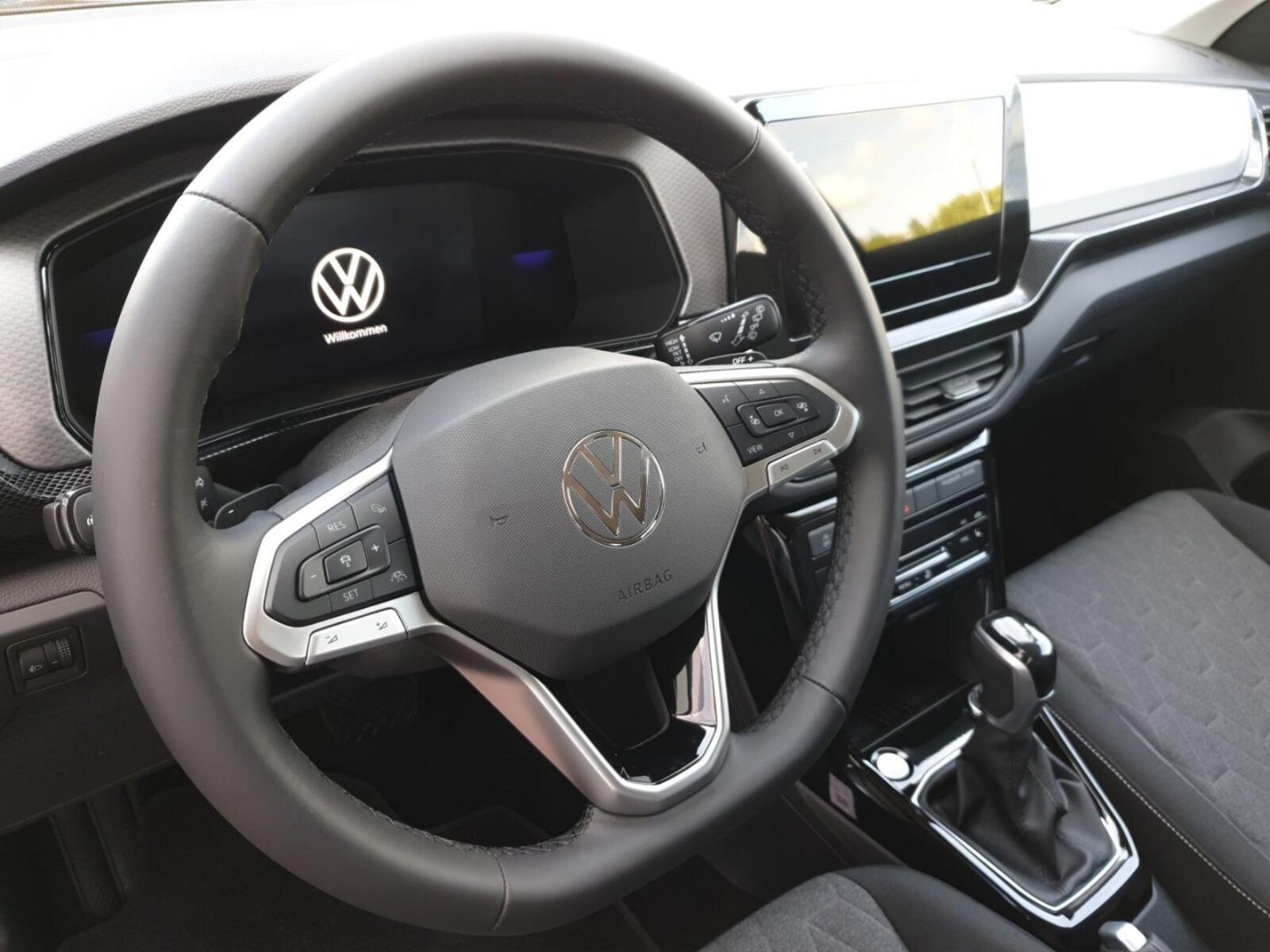 Volkswagen T-Cross – Bild 8