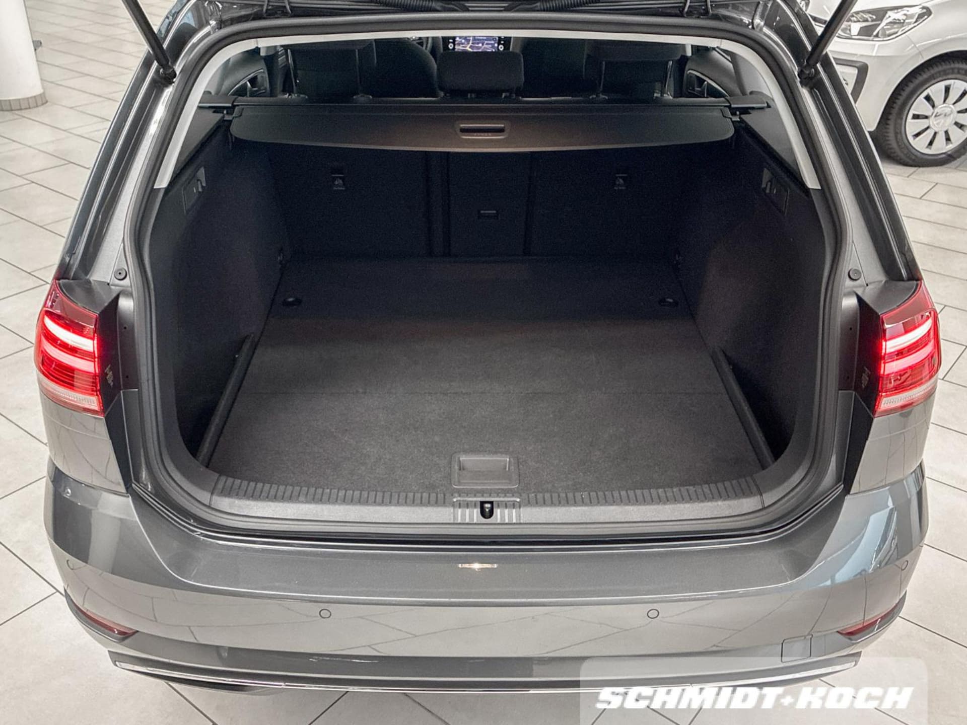 Volkswagen Golf Variant United