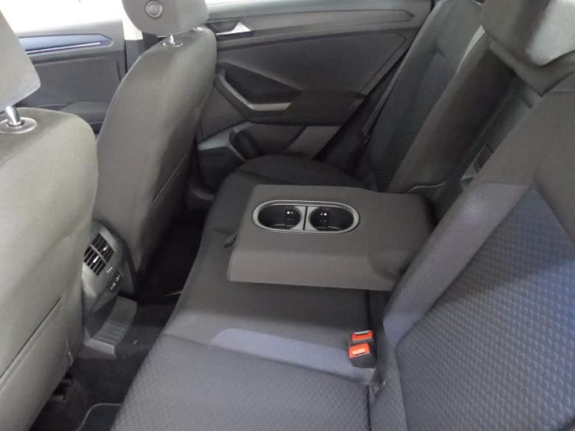 Volkswagen T-Roc United