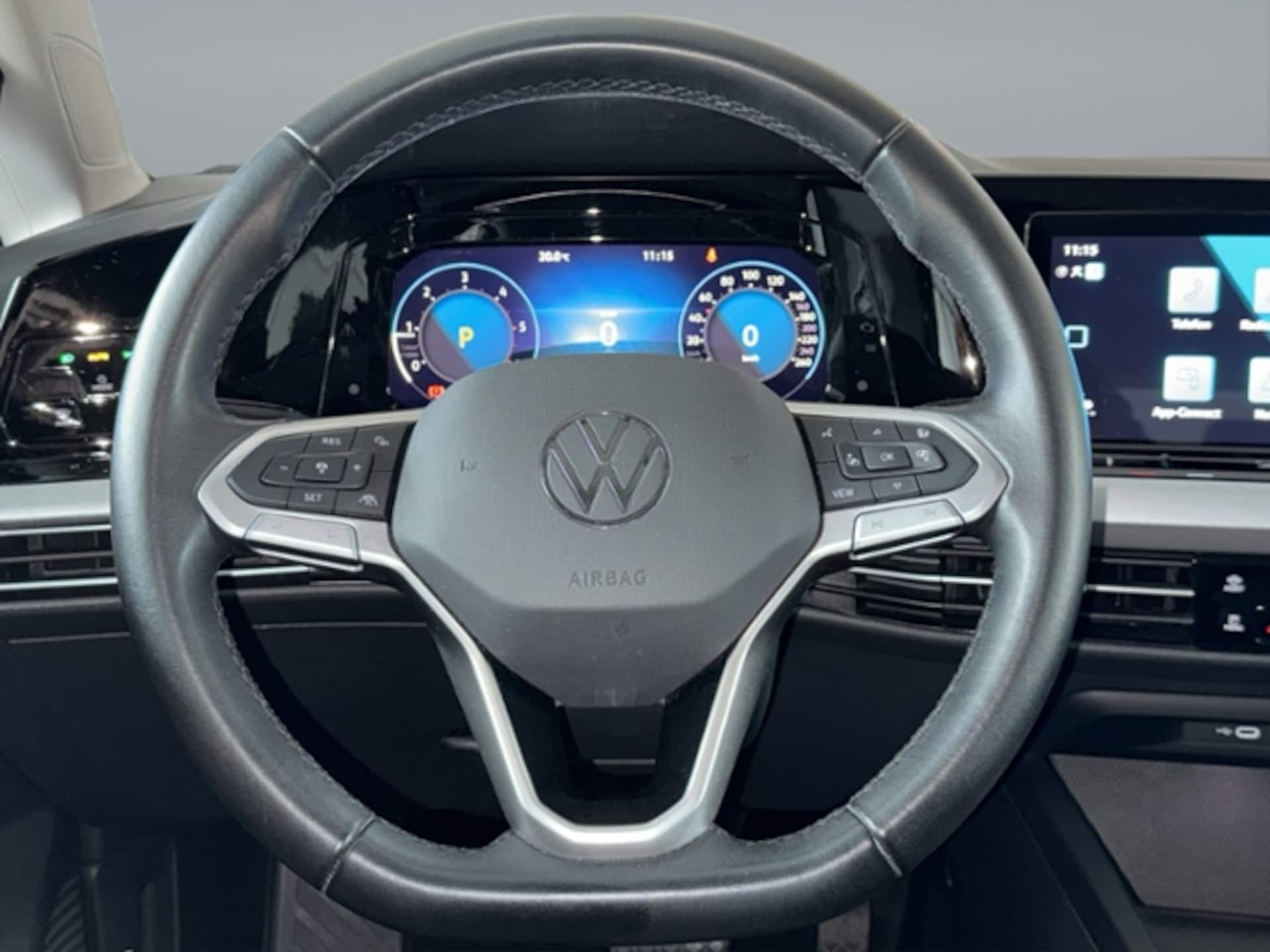 Volkswagen Golf Variant Life