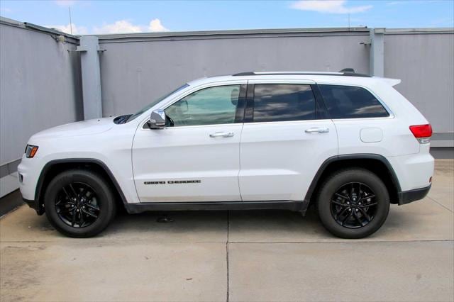 Used 2017 Jeep Grand Cherokee Limited with VIN 1C4RJEBG8HC813415 for sale in Sugar Land, TX