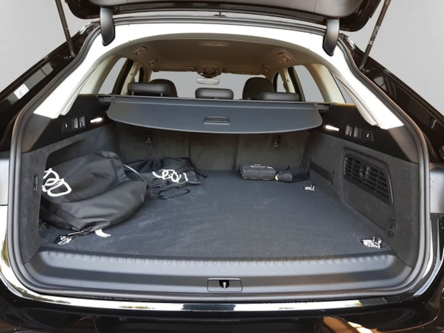 Bild über Audi A6 Avant TFSI e advanced 50 TFSI e quattro S tronic - für weitere Informationen kontaktieren Sie den Audi Partner