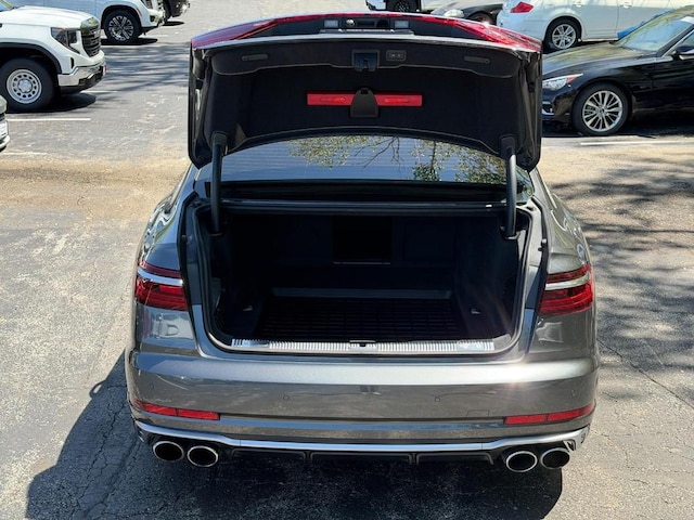2023 Audi S8